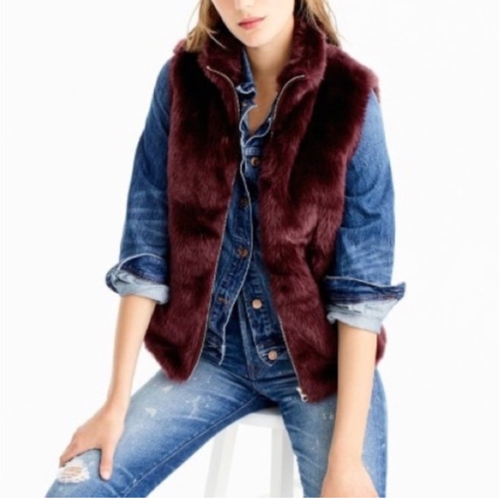 J Crew Faux Fur Burgundy Vest Women’s Size PXS Zip Up Fluffy Fur Lined Winter